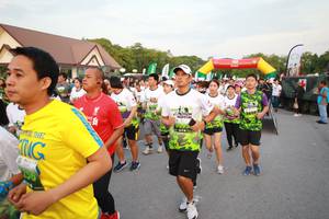 BIB: 
                            <button type="button" onclick="openModal(3530753)" class="btn btn-primary btn-sm float-right btn-popup" data-toggle="modal" data-target=".modal-high-quality">
                        <i class="fas fa-shopping-cart"></i> Add to Cart
                    </button>
                                            <button type="button" onclick="isThisMe(3530753, true)" class="btn btn-success btn-sm float-right btn-popup btn-isme hidden" data-toggle="tooltip" data-placement="bottom" title="นี่คือรูปของคุณใช่ไหม คลิกที่นี่เพื่อเอาเข้าอัลบั้ม">
                        <i class="fas fa-plus"></i> Add to album
                    </button>
                    <button type="button" onclick="isThisMe(3530753, false)" class="btn btn-warning btn-sm float-right btn-popup btn-isnotme hidden">
                        <i class="fas fa-ban"></i> Remove from album
                    </button>